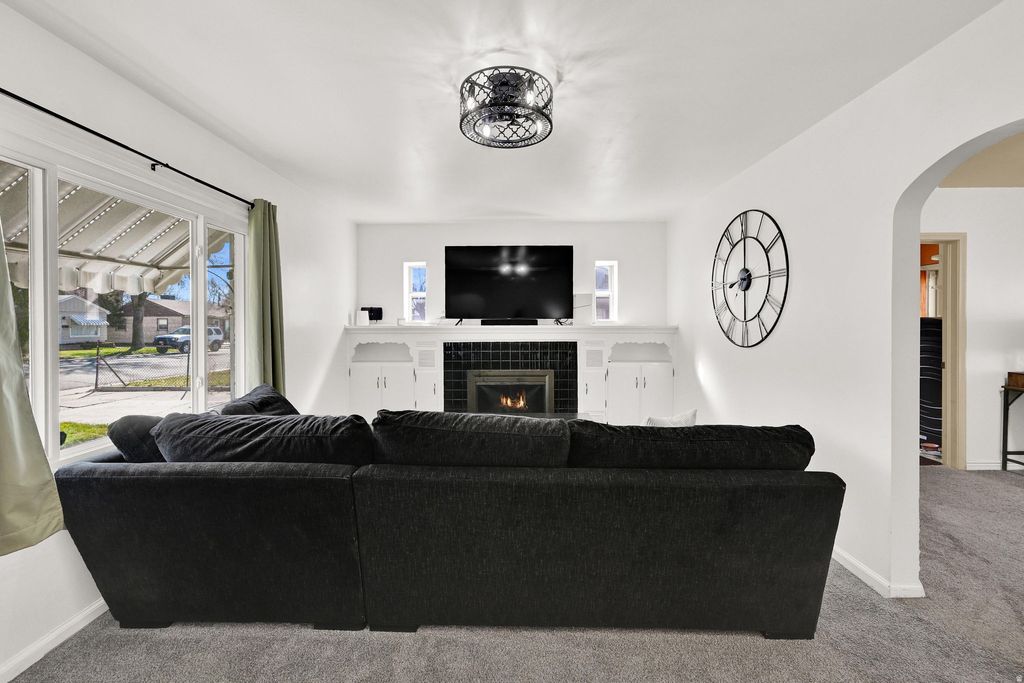 Photo of 789 N HILL VILLA DRIVE DR W, Layton, UT 84041 (MLS # 2141419)