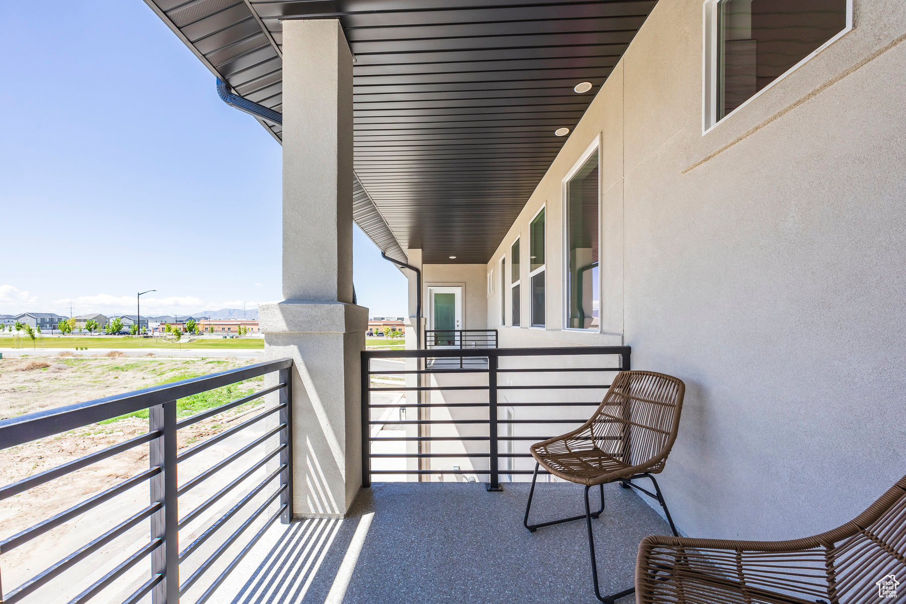 WESTFIELDS CENTRAL - Residential Income