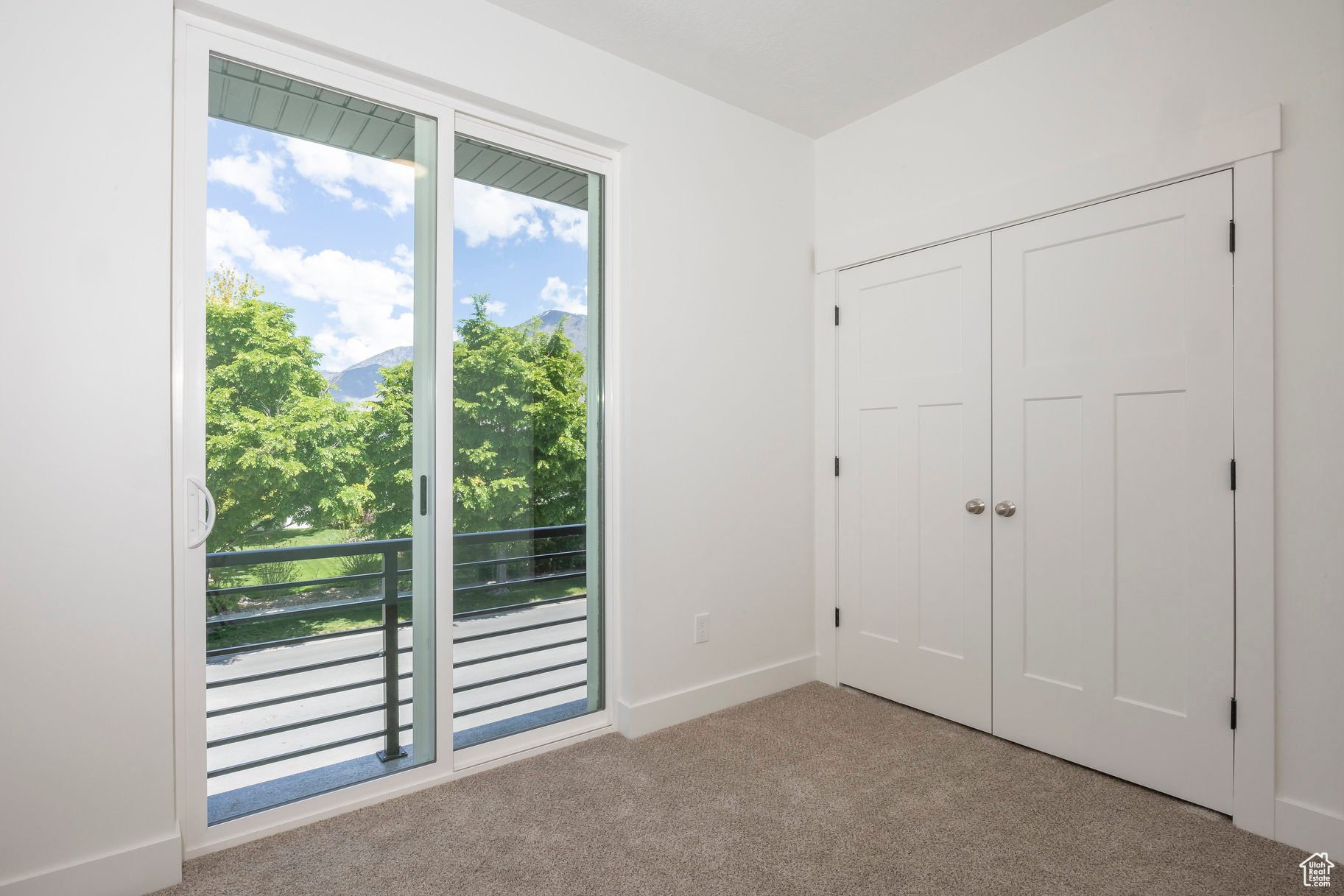 WESTFIELDS CENTRAL - Residential Income