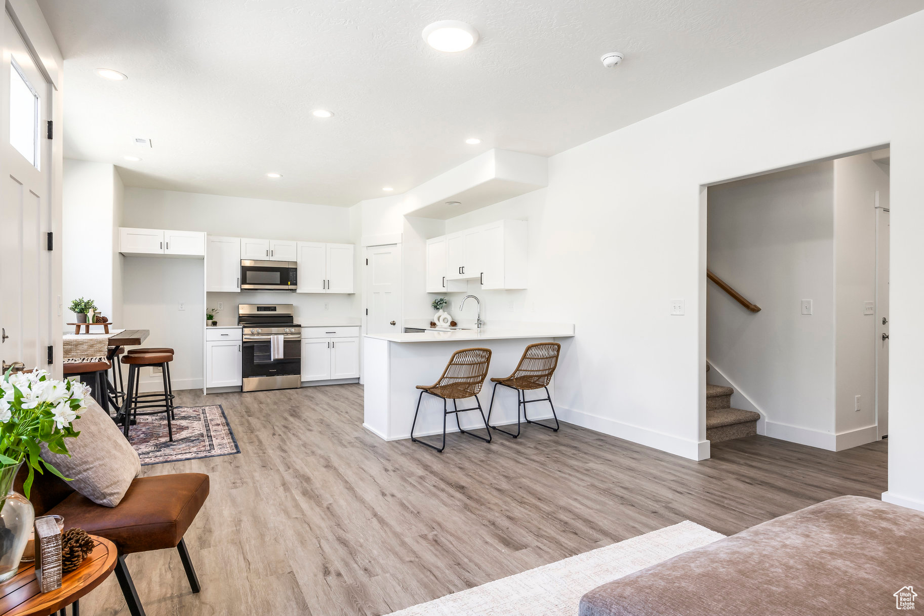 WESTFIELDS CENTRAL - Residential Income