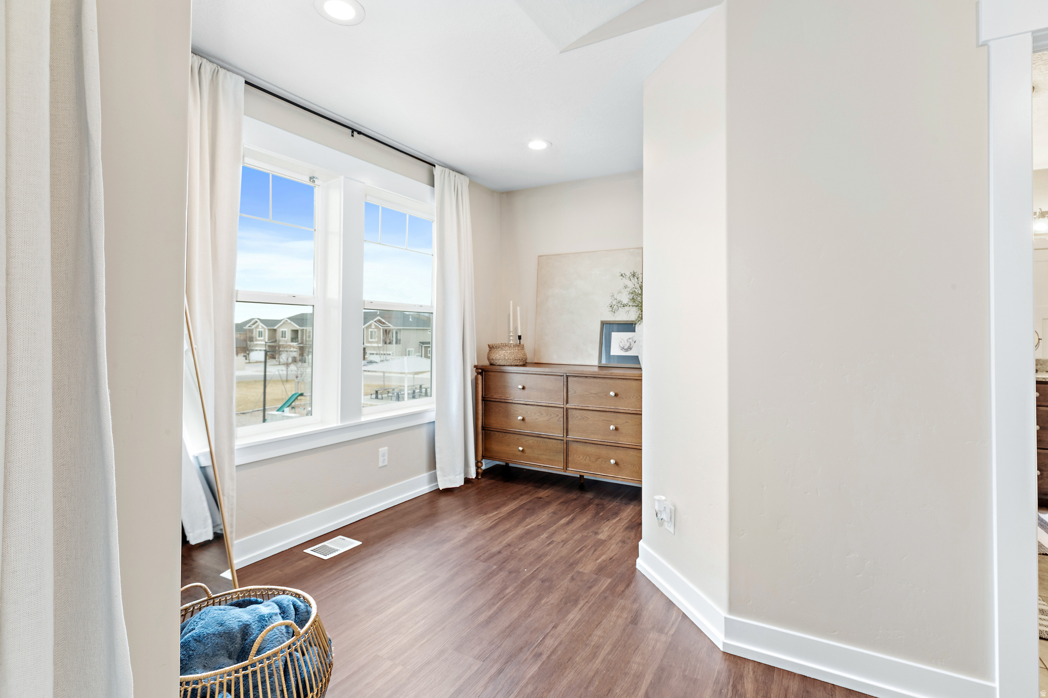 BONNEVILLE VISTA TOW - Residential