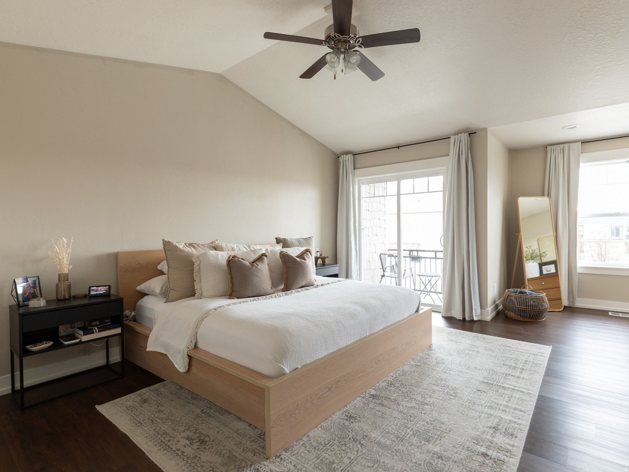 BONNEVILLE VISTA TOW - Residential