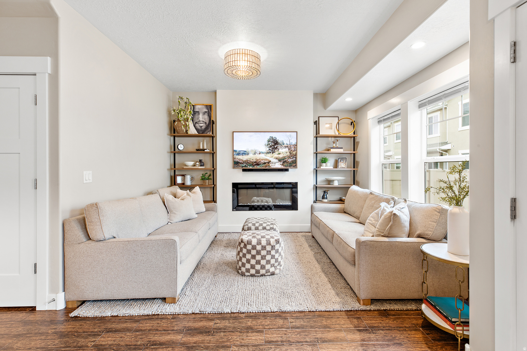 BONNEVILLE VISTA TOW - Residential