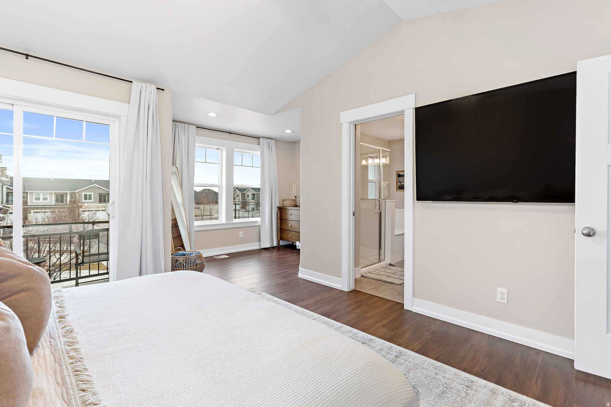 BONNEVILLE VISTA TOW - Residential