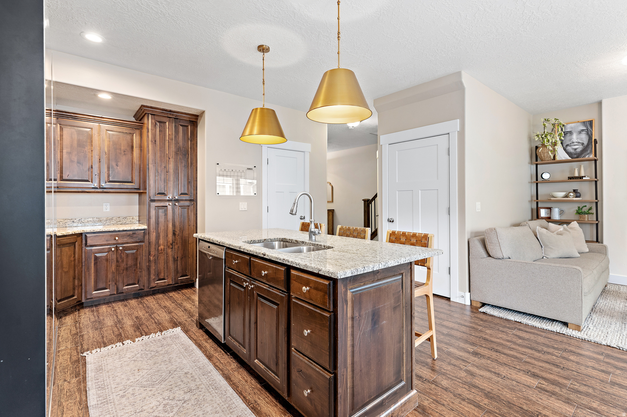 BONNEVILLE VISTA TOW - Residential