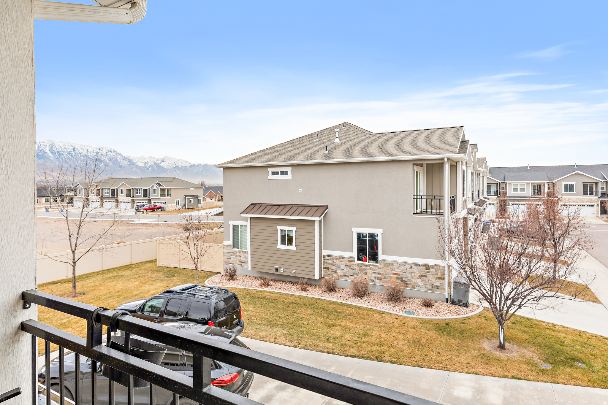 BONNEVILLE VISTA TOW - Residential