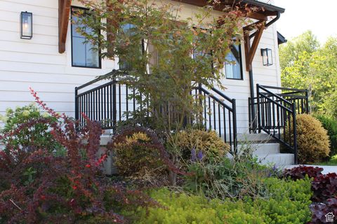 Tiny photo for 645 S RED DEVIL DR, Springville, UT 84663 (MLS # 2111642)