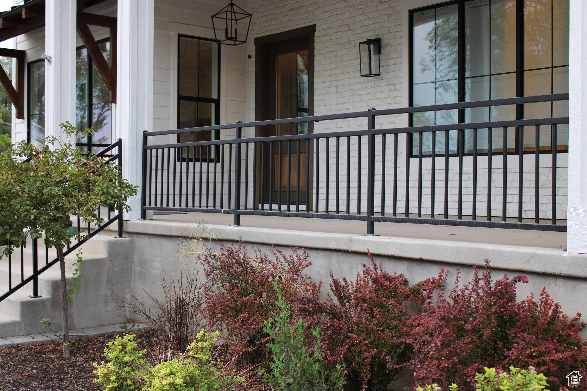 SPRING TERRACE - Residential