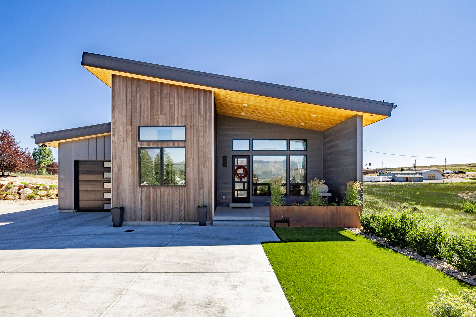 SILVER CREEK ESTATES - Residential