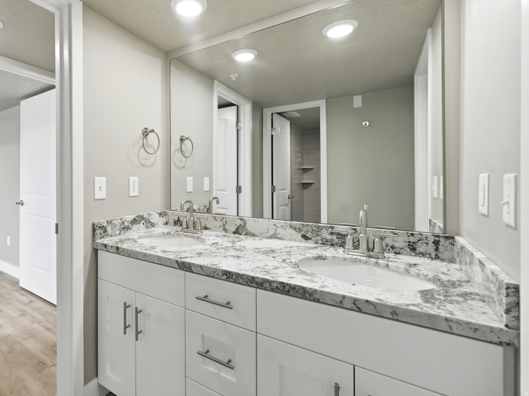 INCLINE TERRACE - Residential