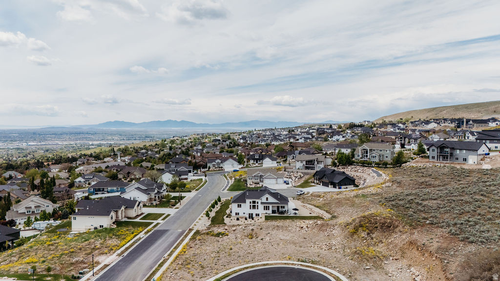 NORTH OAKS COVE - Residential