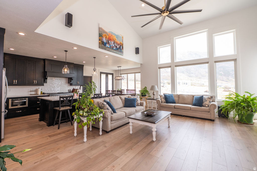 NORTH OAKS COVE - Residential