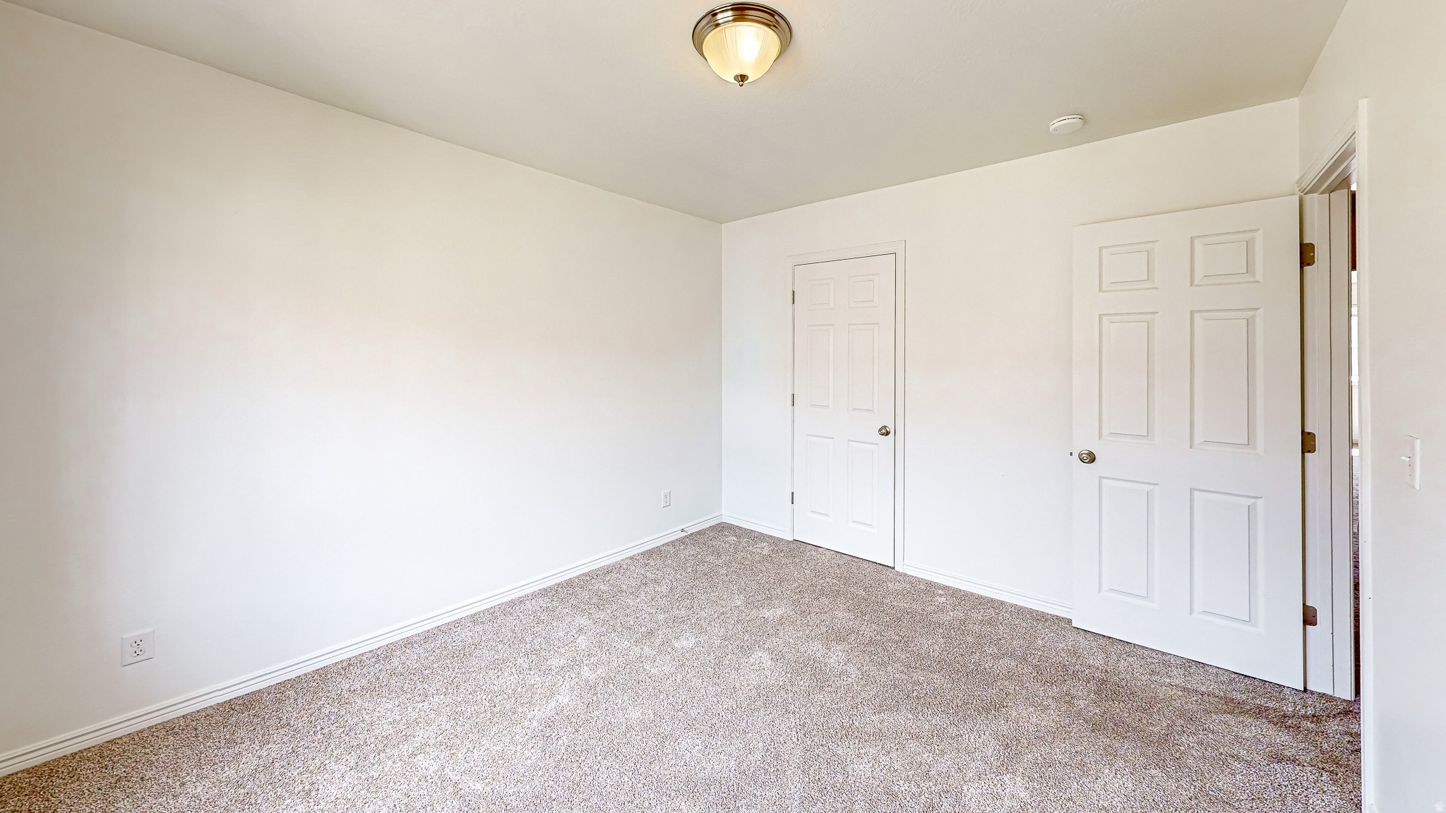 WHISPERING WILLOW - Residential