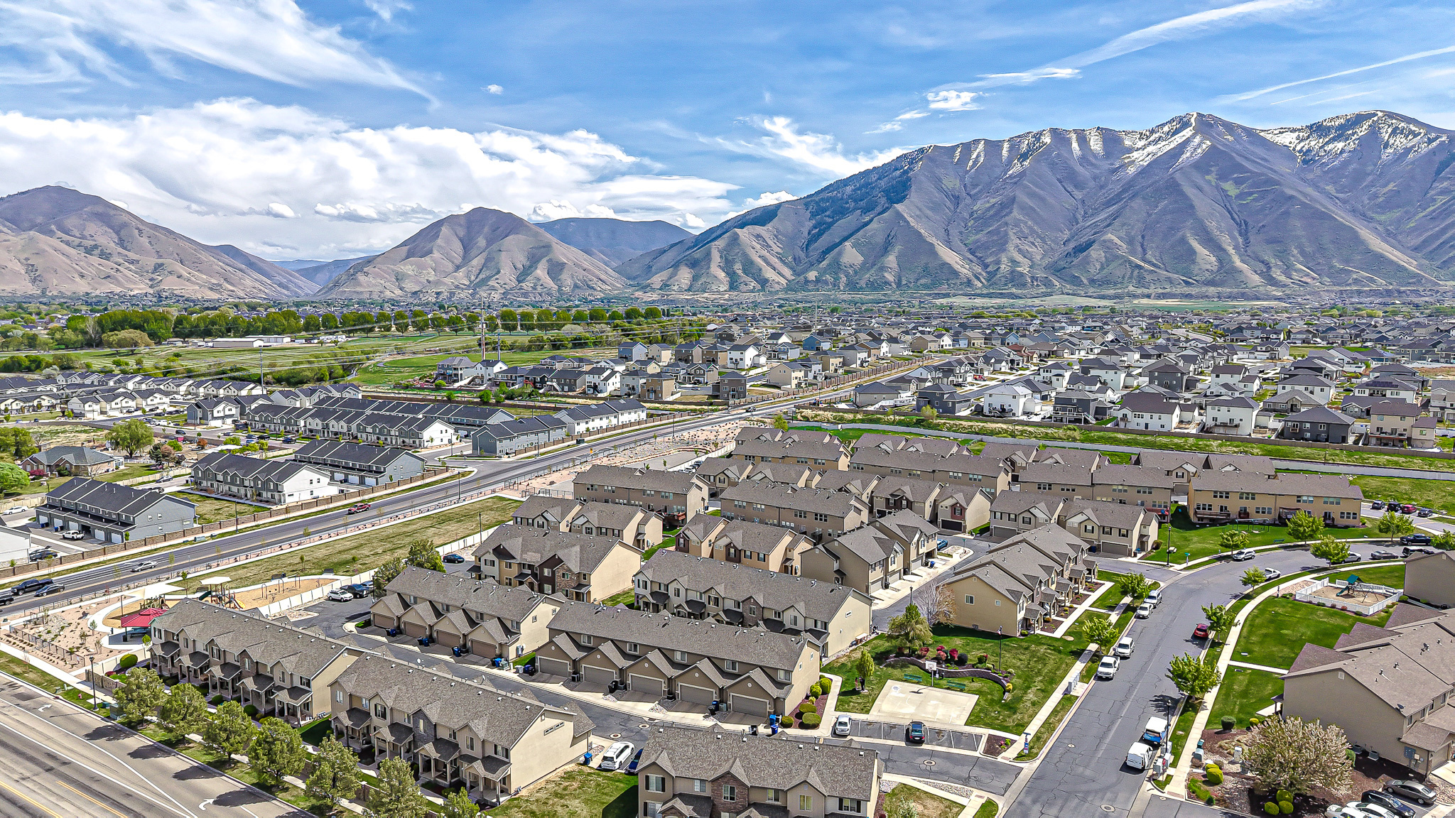 WHISPERING WILLOW - Residential