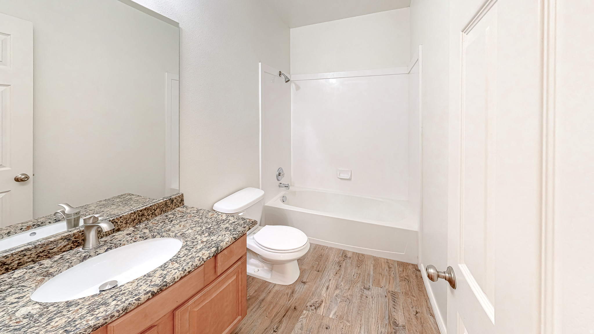 WHISPERING WILLOW - Residential