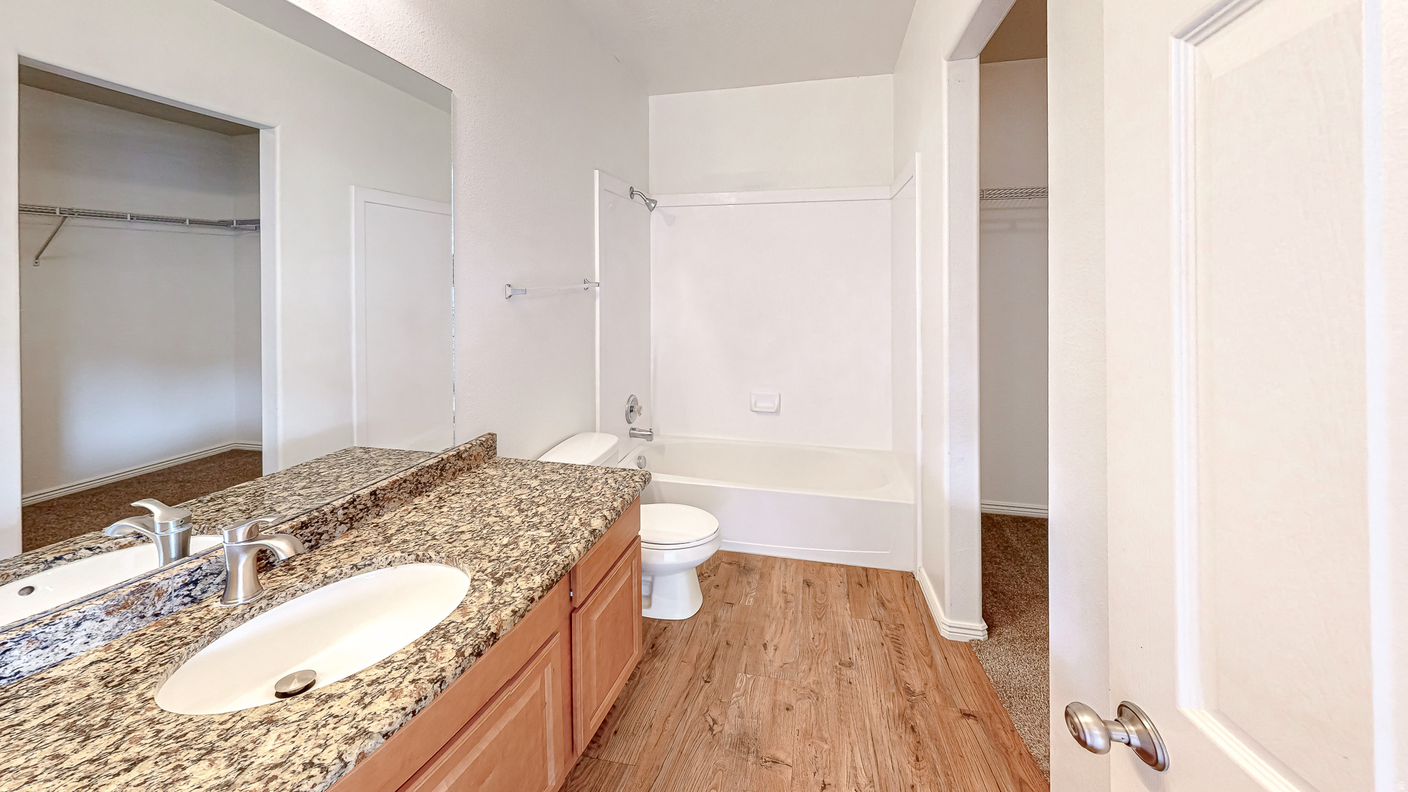 WHISPERING WILLOW - Residential