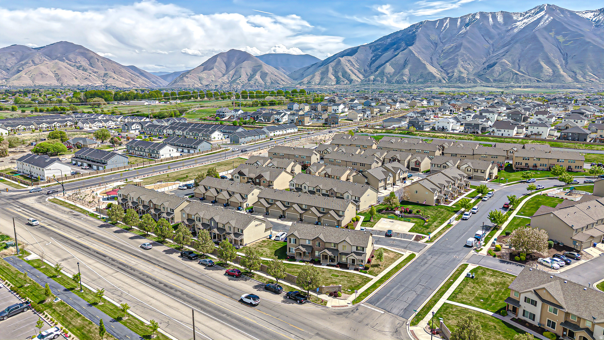 WHISPERING WILLOW - Residential