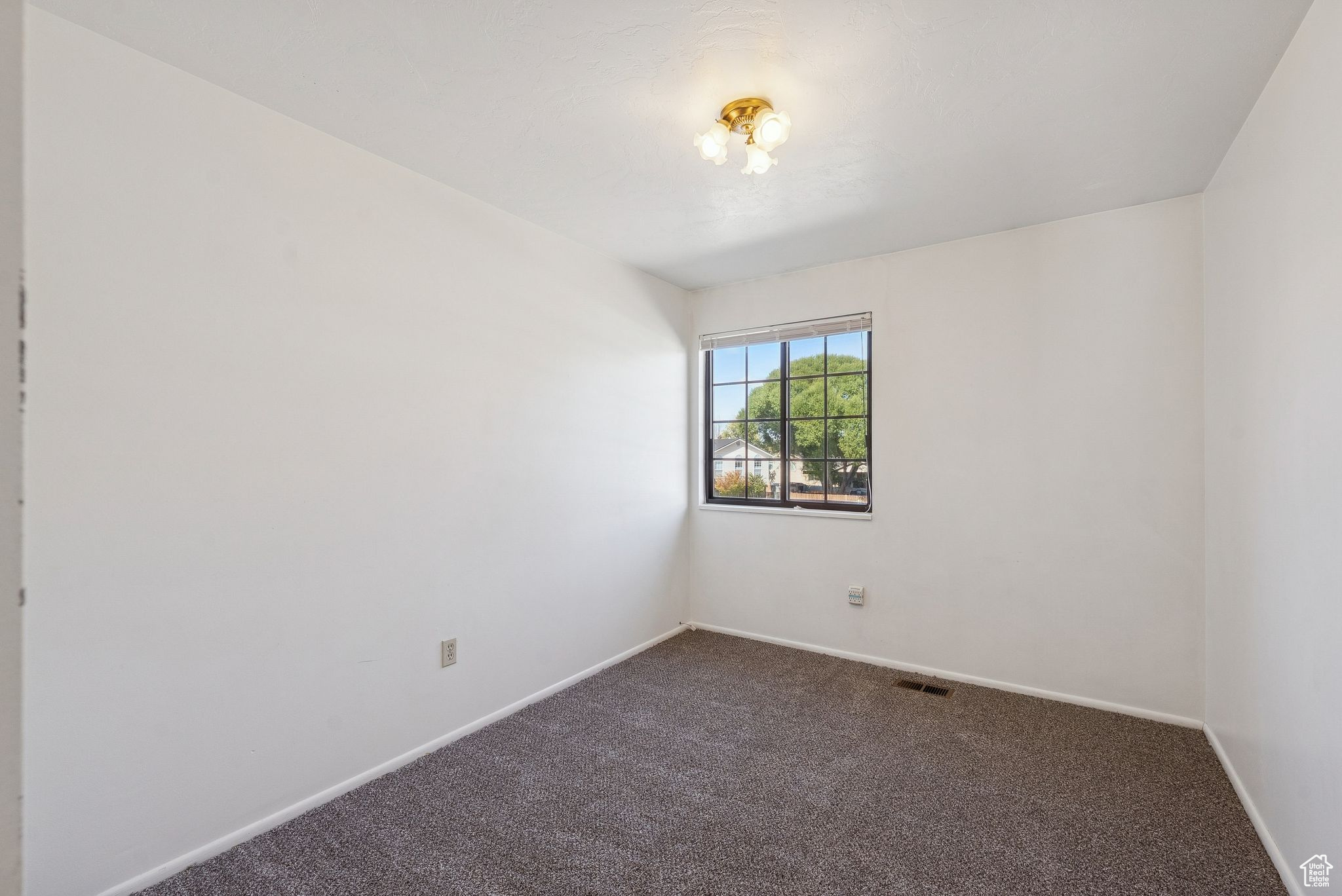 MILLS HEIGHTS - Residential