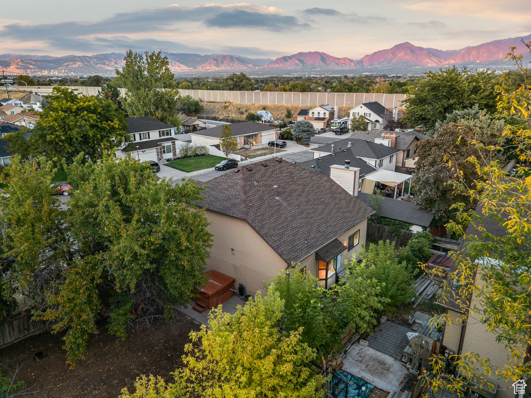 MILLS HEIGHTS - Residential