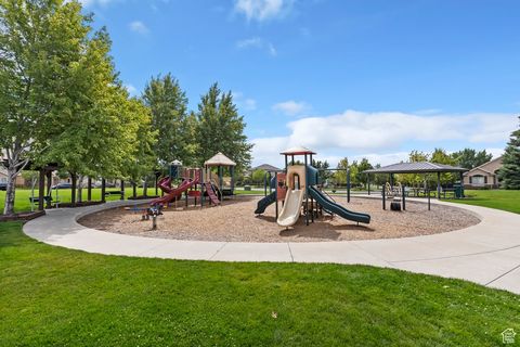 Tiny photo for 4084 W SHINNECOCK, Cedar Hills, UT 84062 (MLS # 2109358)