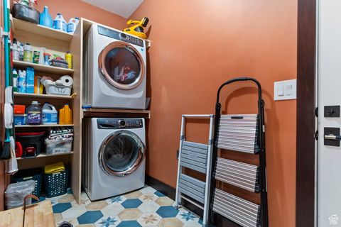 Tiny photo for 4084 W SHINNECOCK, Cedar Hills, UT 84062 (MLS # 2109358)