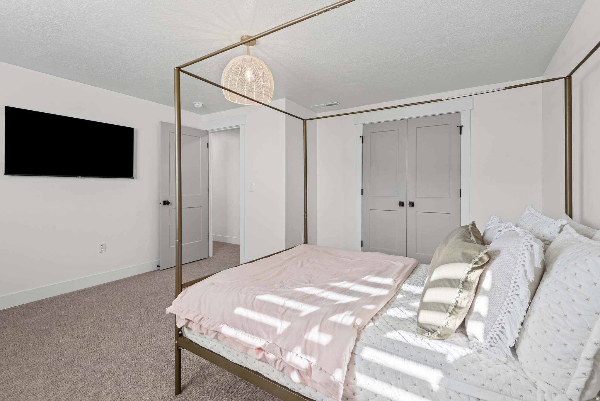 PLEASANT VIEW LANDING - Residential