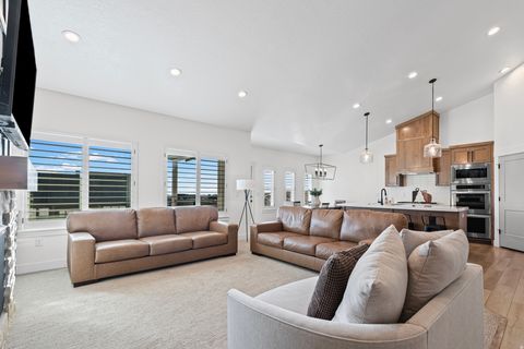 Tiny photo for 1023 W 3350 N, Pleasant View, UT 84414 (MLS # 2117332)