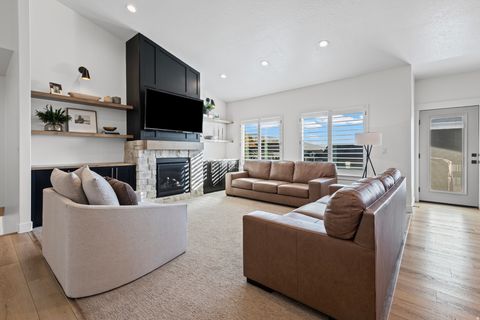 Tiny photo for 1023 W 3350 N, Pleasant View, UT 84414 (MLS # 2117332)