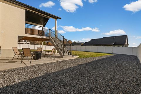 Tiny photo for 1023 W 3350 N, Pleasant View, UT 84414 (MLS # 2117332)