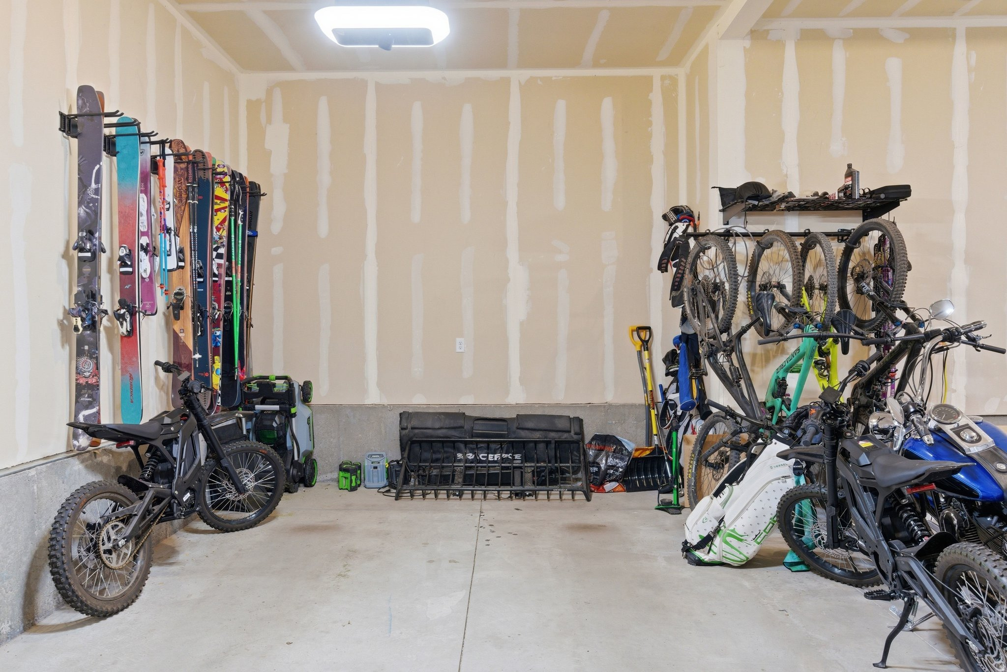 ARCADIA SPRINGS - Residential