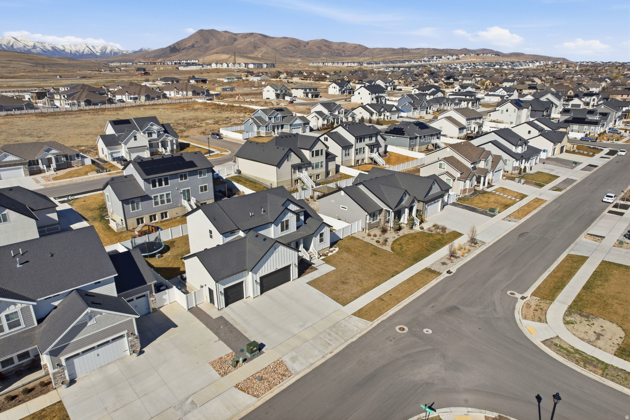 ARCADIA SPRINGS - Residential