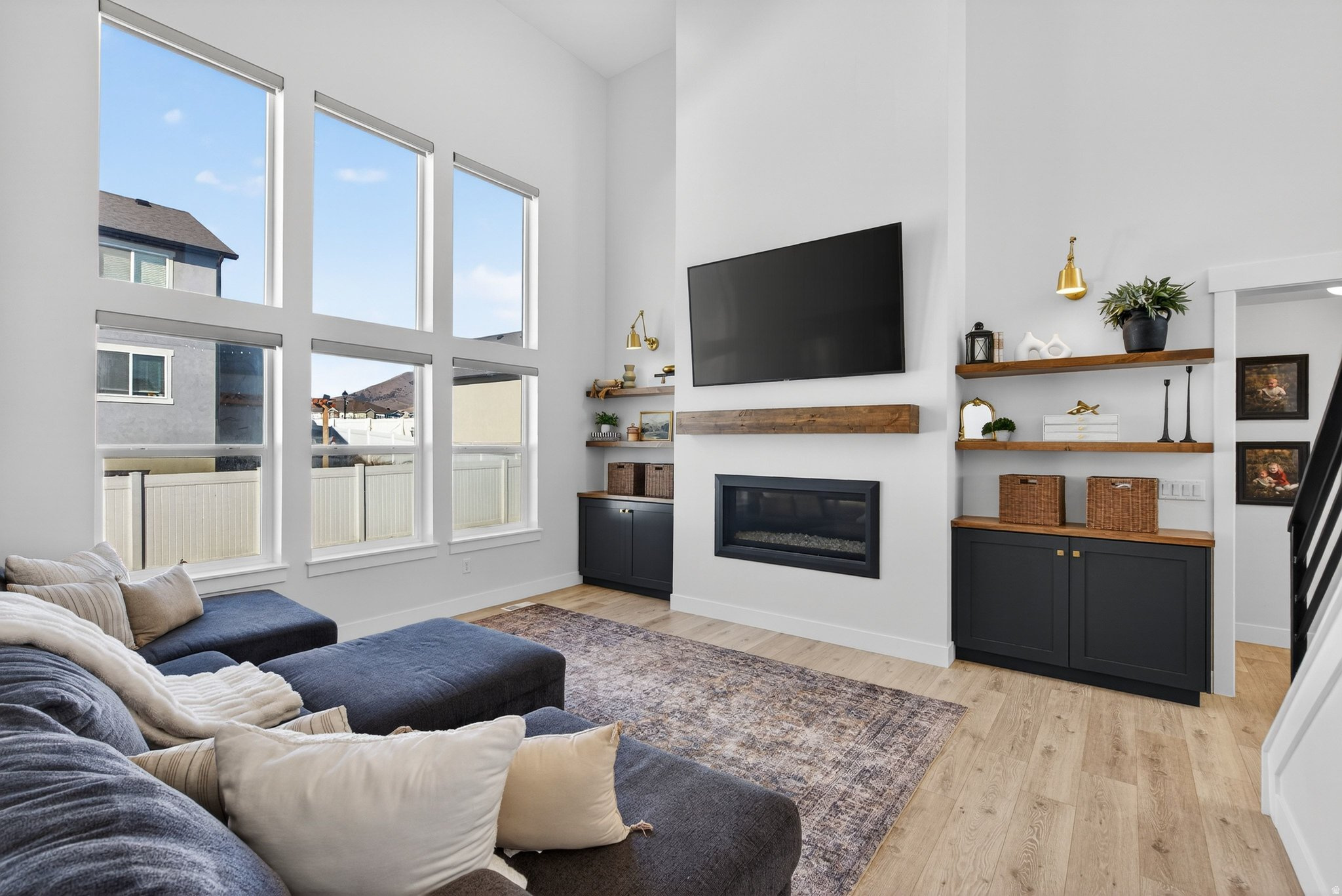 ARCADIA SPRINGS - Residential