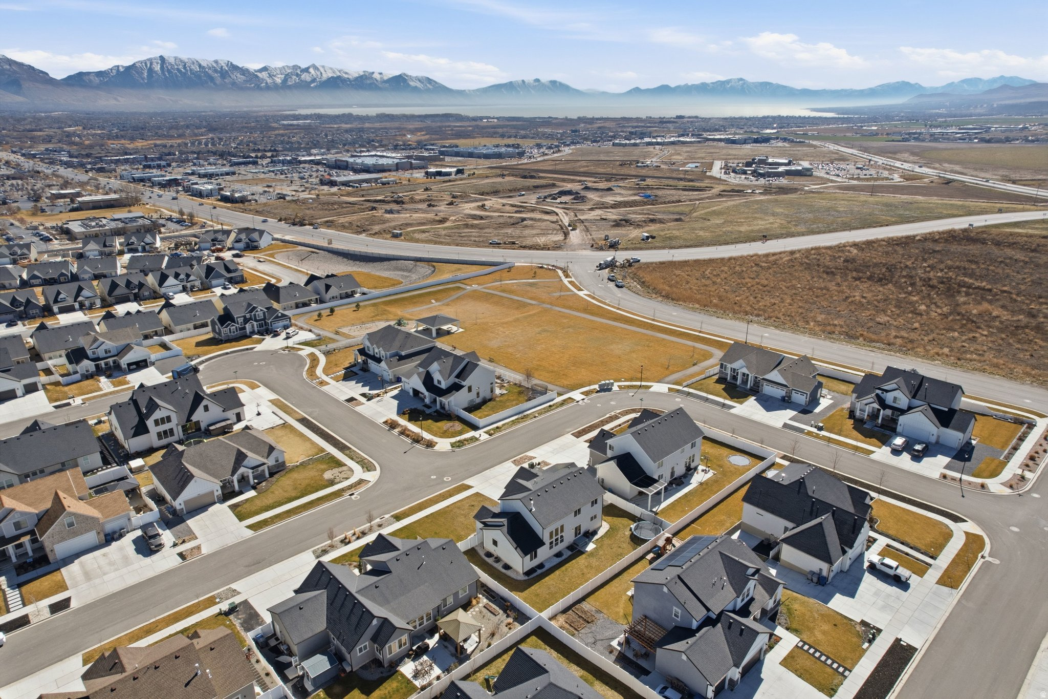 ARCADIA SPRINGS - Residential