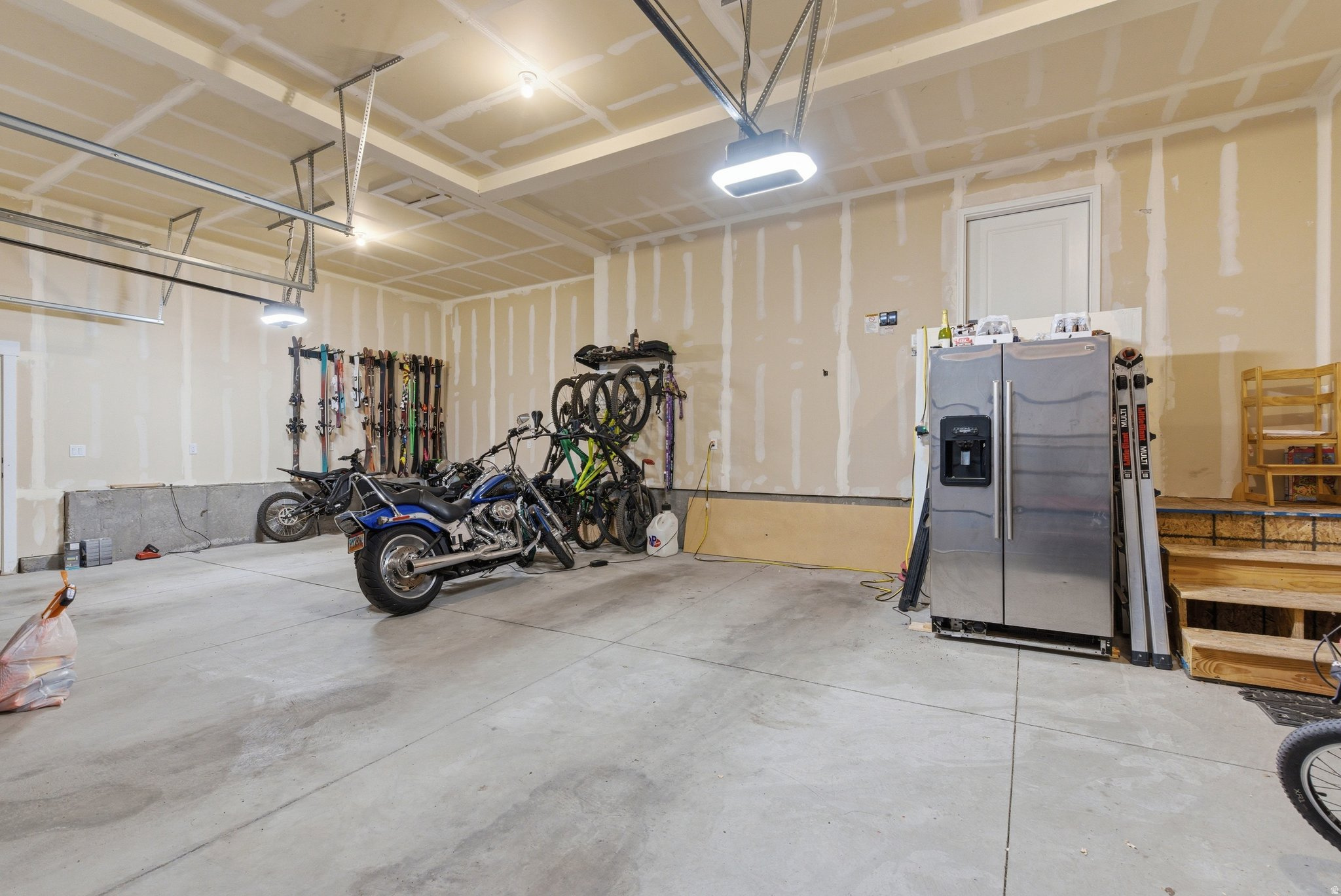 ARCADIA SPRINGS - Residential