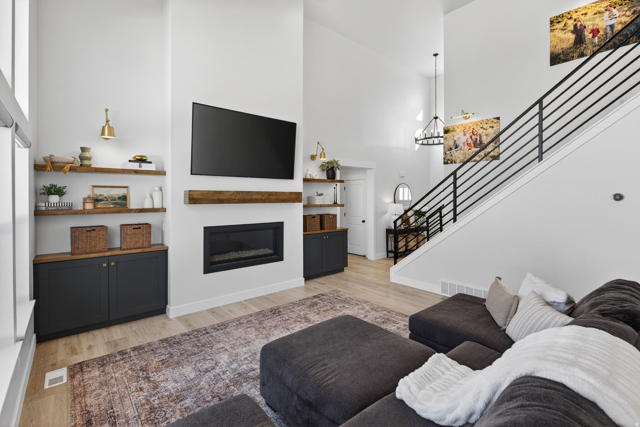 ARCADIA SPRINGS - Residential