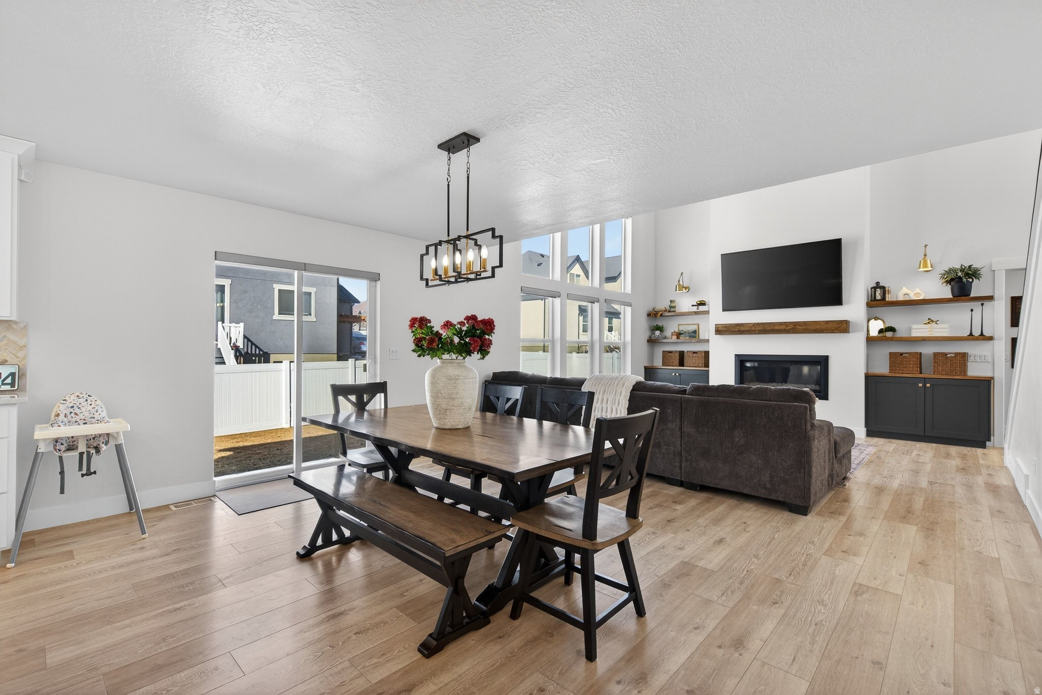 ARCADIA SPRINGS - Residential