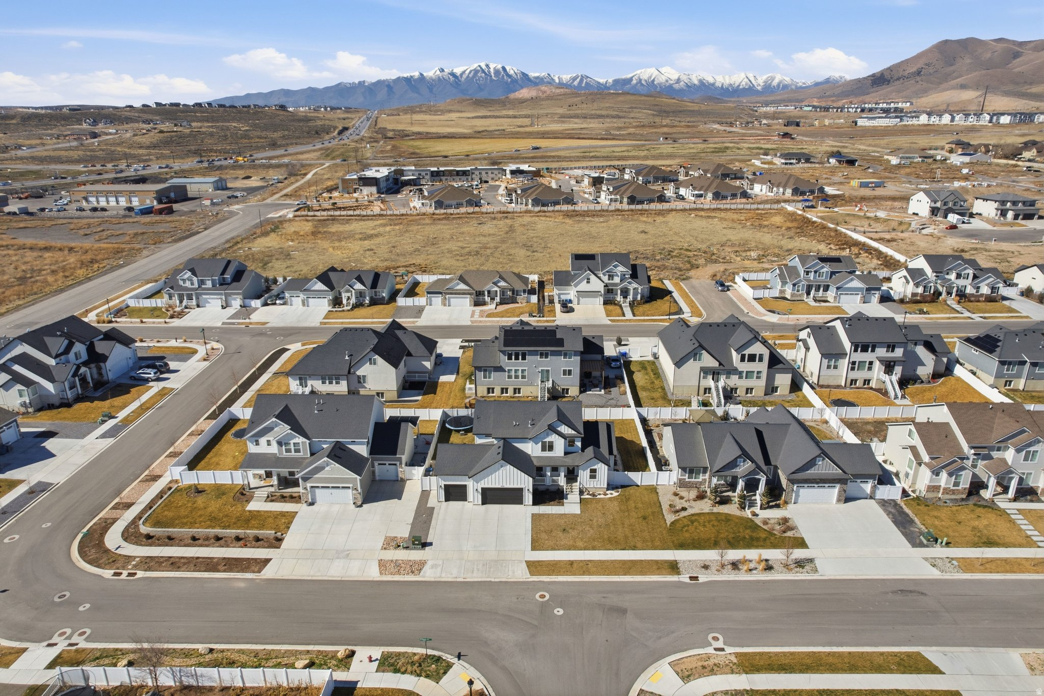 ARCADIA SPRINGS - Residential