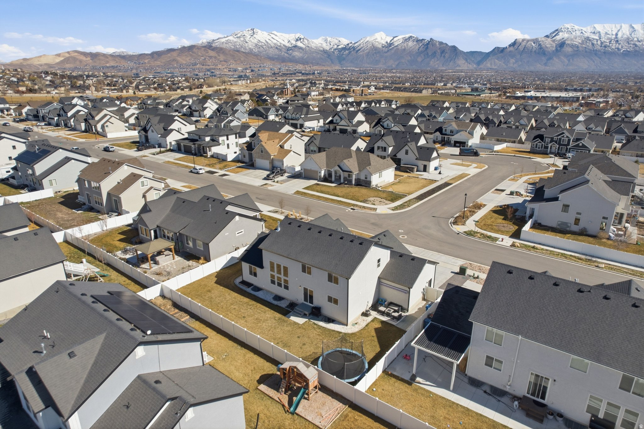 ARCADIA SPRINGS - Residential