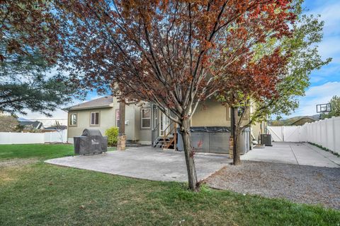 Tiny photo for 5612 W HIGH SPIRIT CT S, Herriman, UT 84096 (MLS # 2146564)