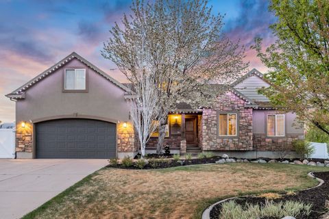 Photo of 5612 W HIGH SPIRIT CT S, Herriman, UT 84096 (MLS # 2146564)