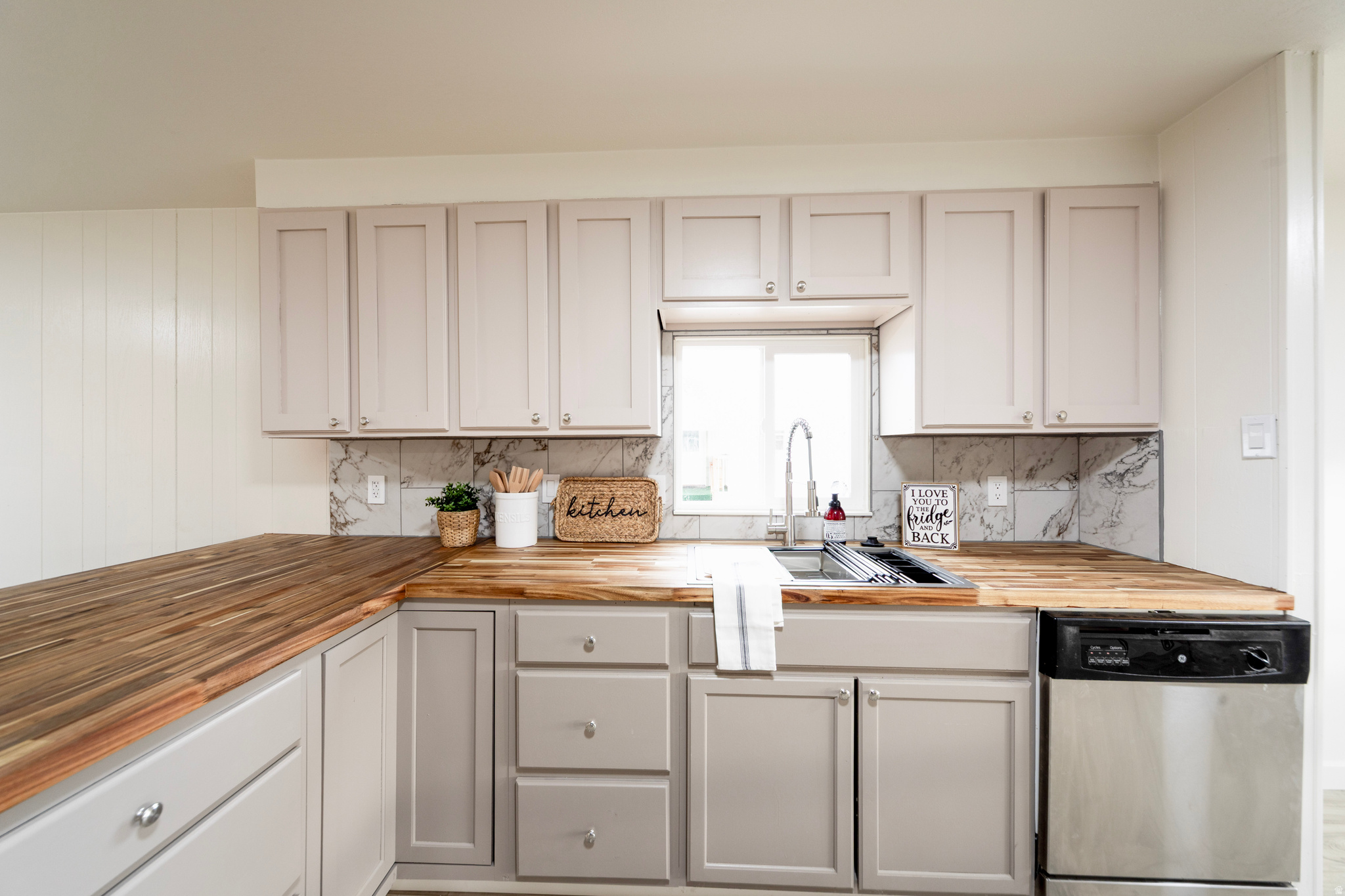 NORTH CREST - Residential