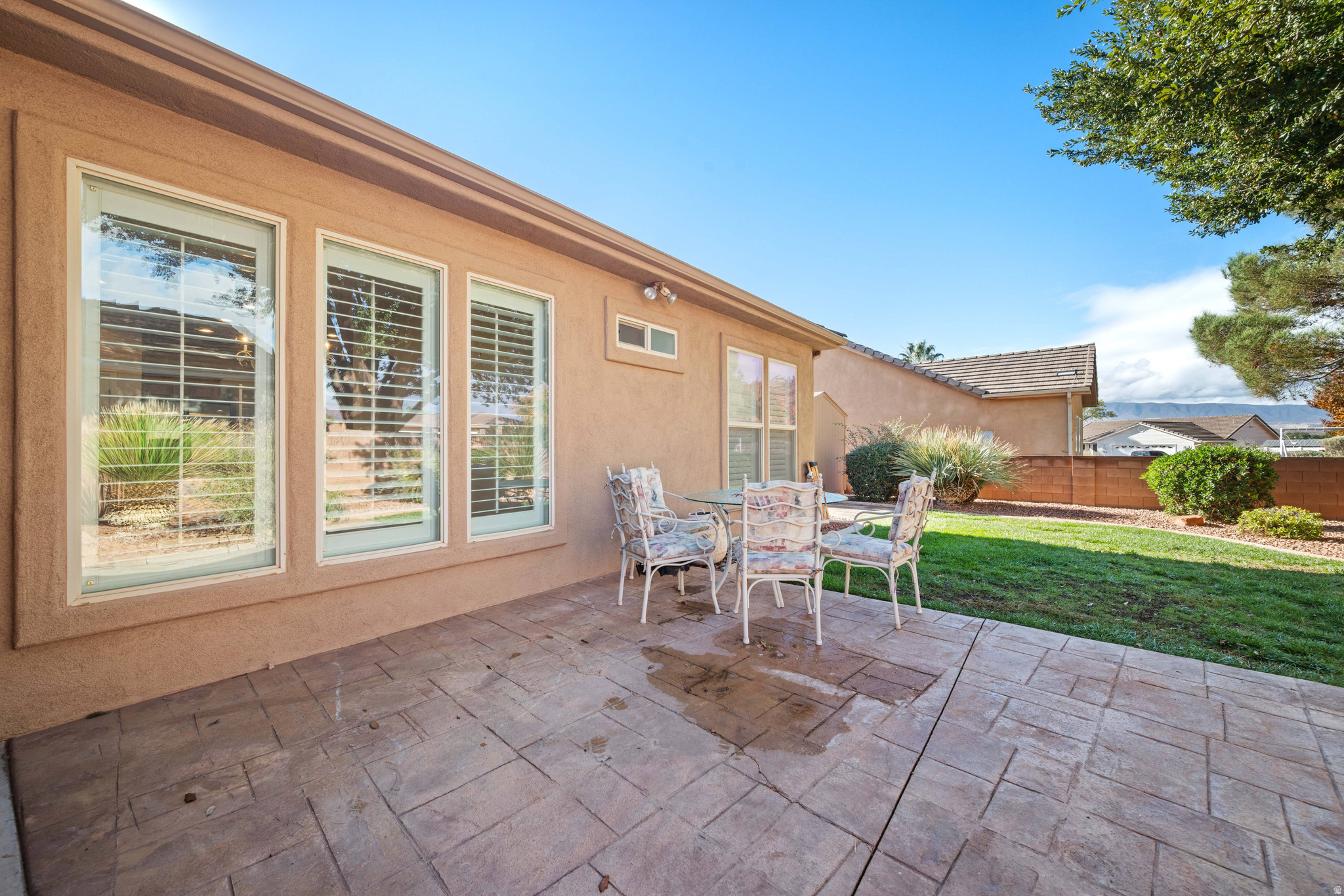 PADRE CANYON EST 5 - Residential