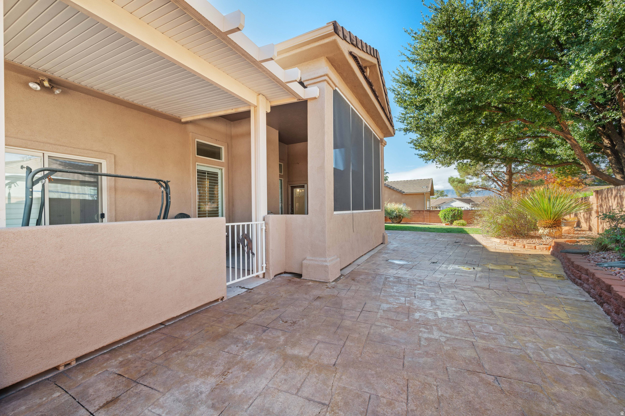 PADRE CANYON EST 5 - Residential