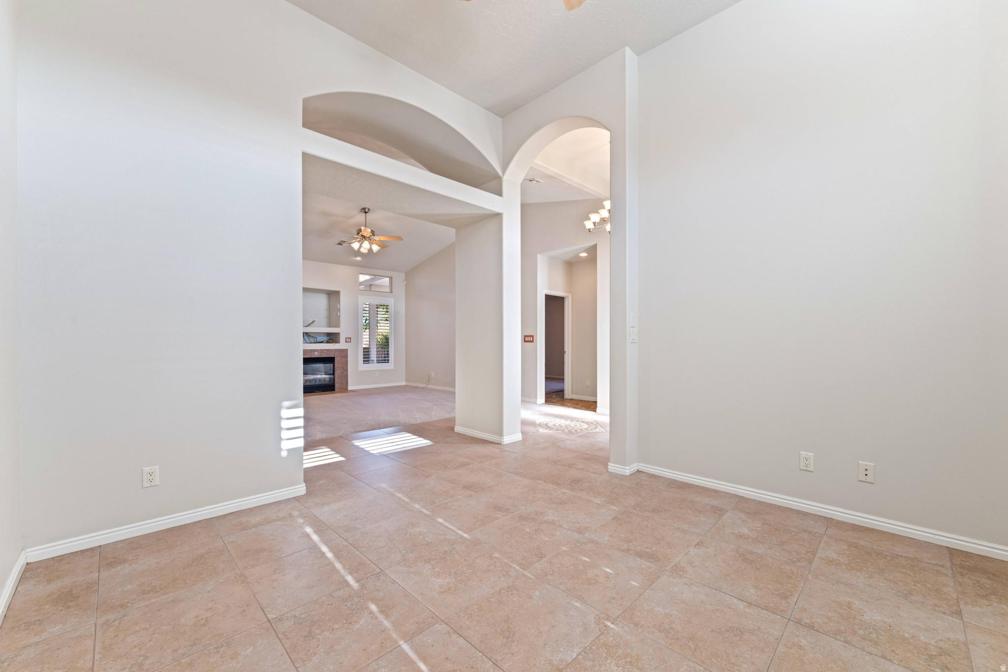 PADRE CANYON EST 5 - Residential