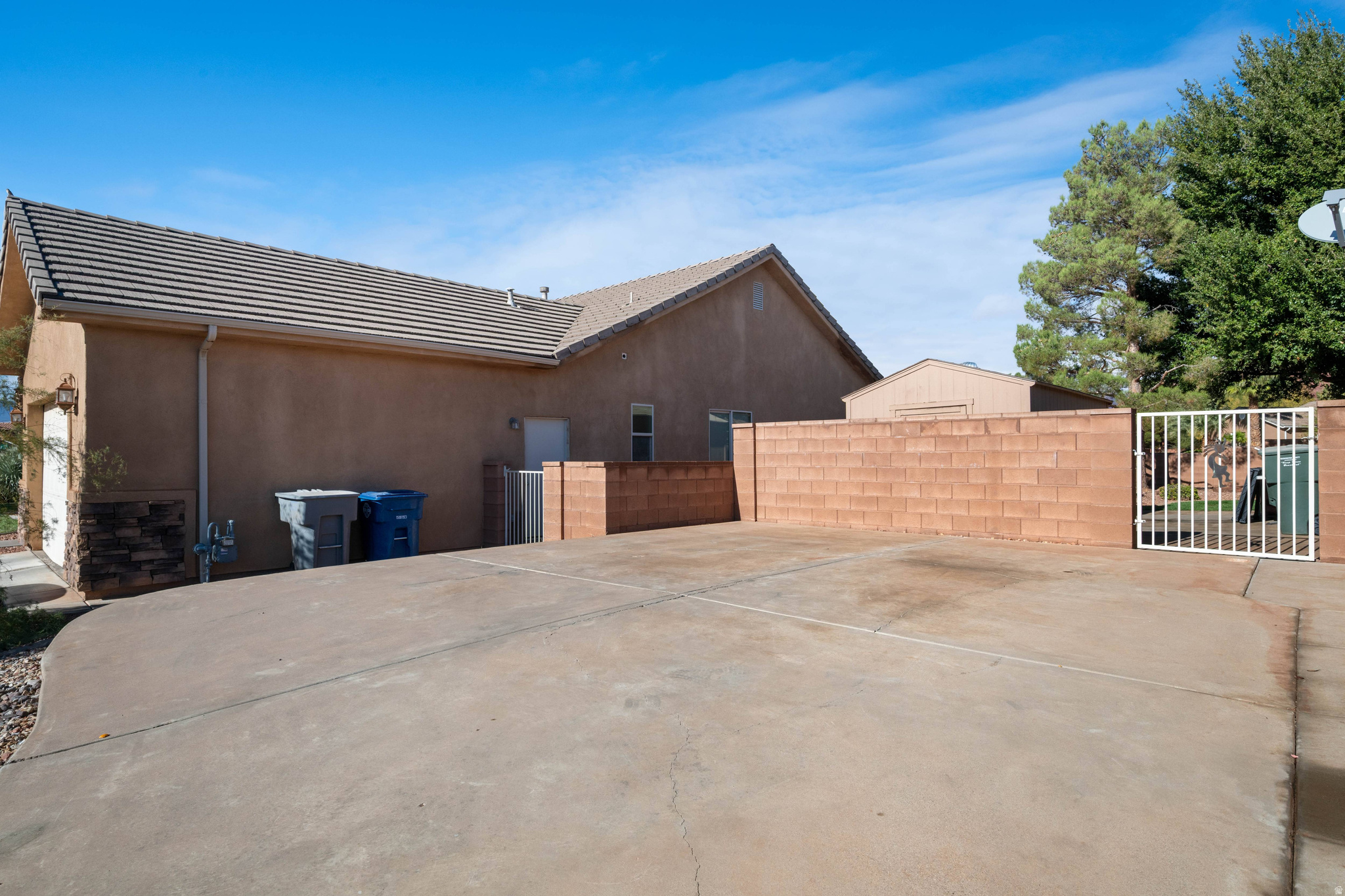 PADRE CANYON EST 5 - Residential