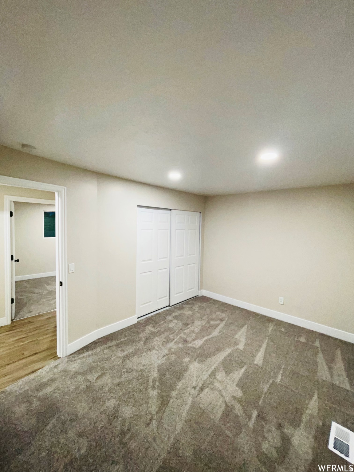 ANGLE VIEW S - Residential