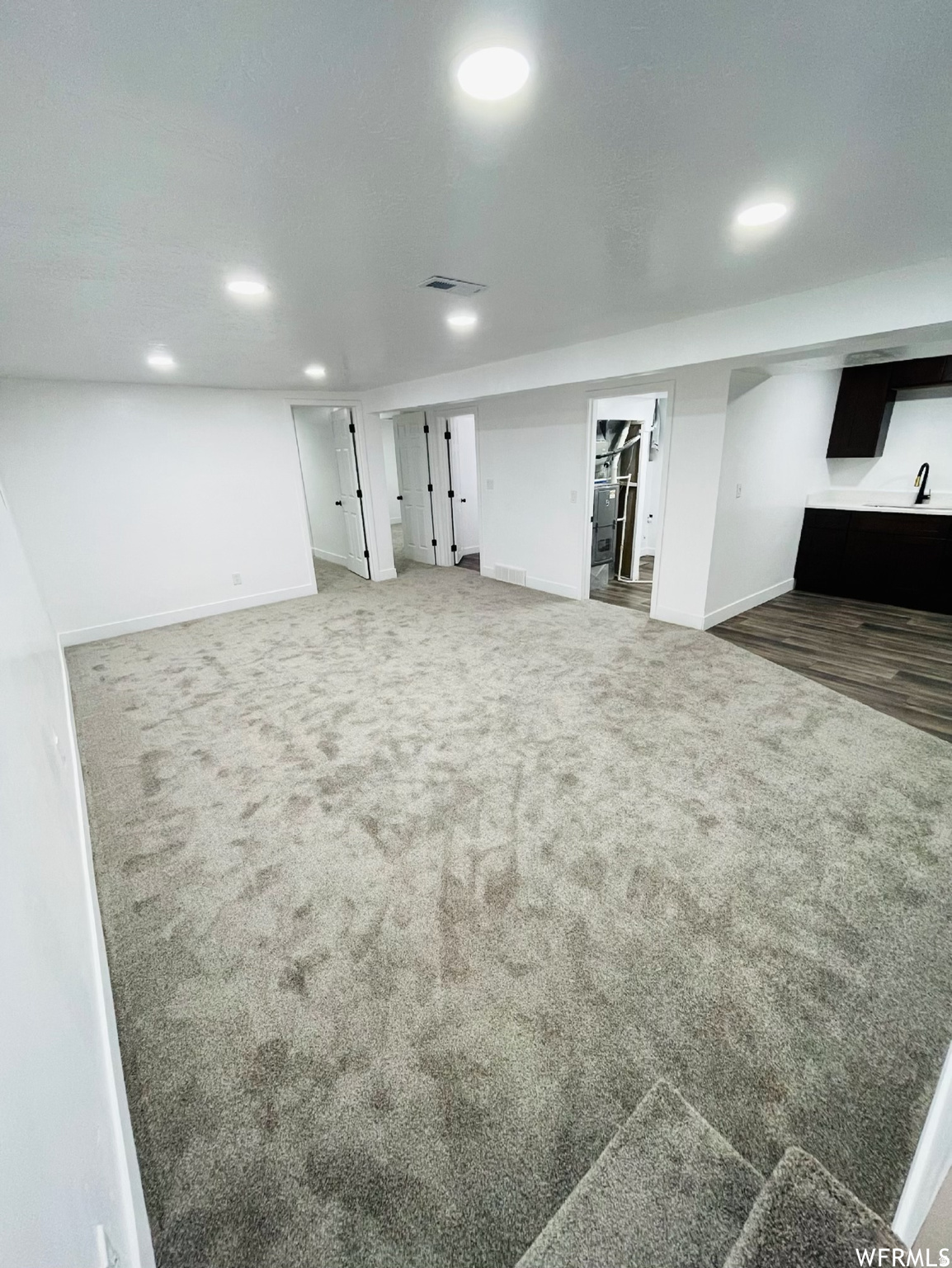 ANGLE VIEW S - Residential