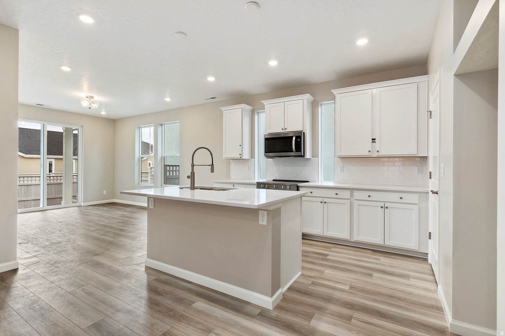 Photo of 6151 W FOLLY ISLAND WAY, South Jordan, UT 84009 (MLS # 2139845)