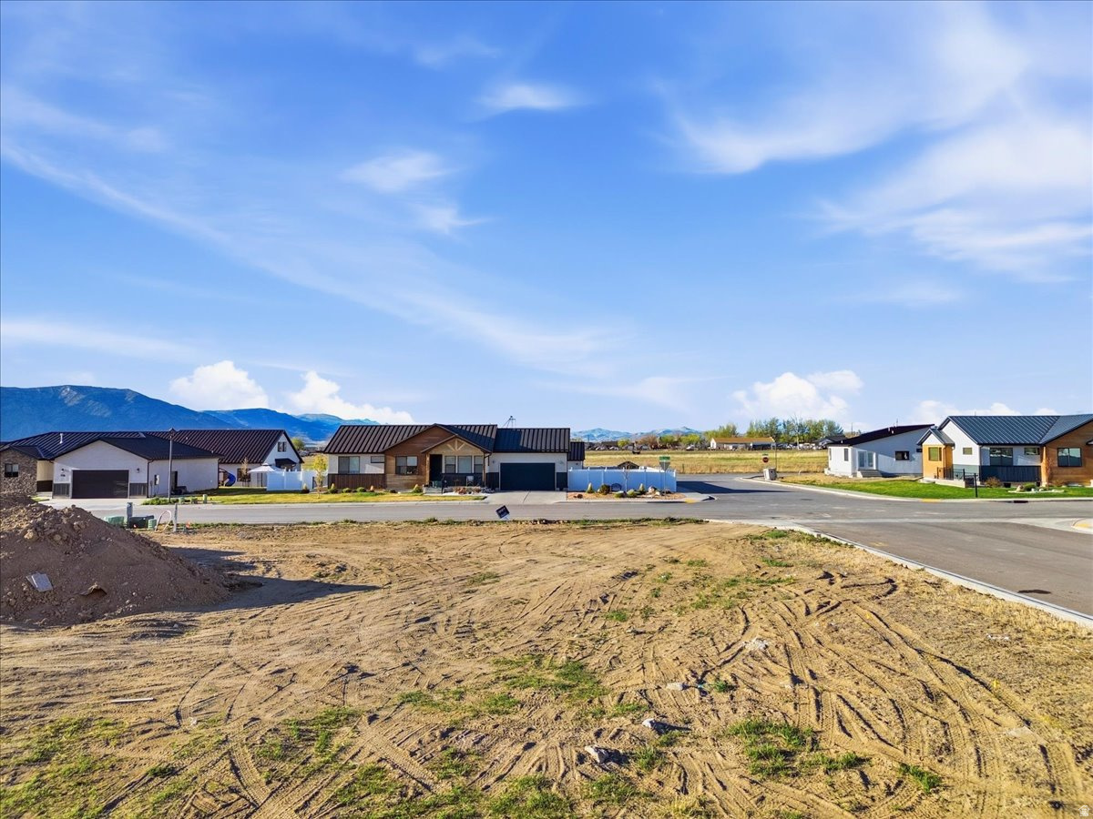 ESTATES AT EPHRAIM CROSSING - Land