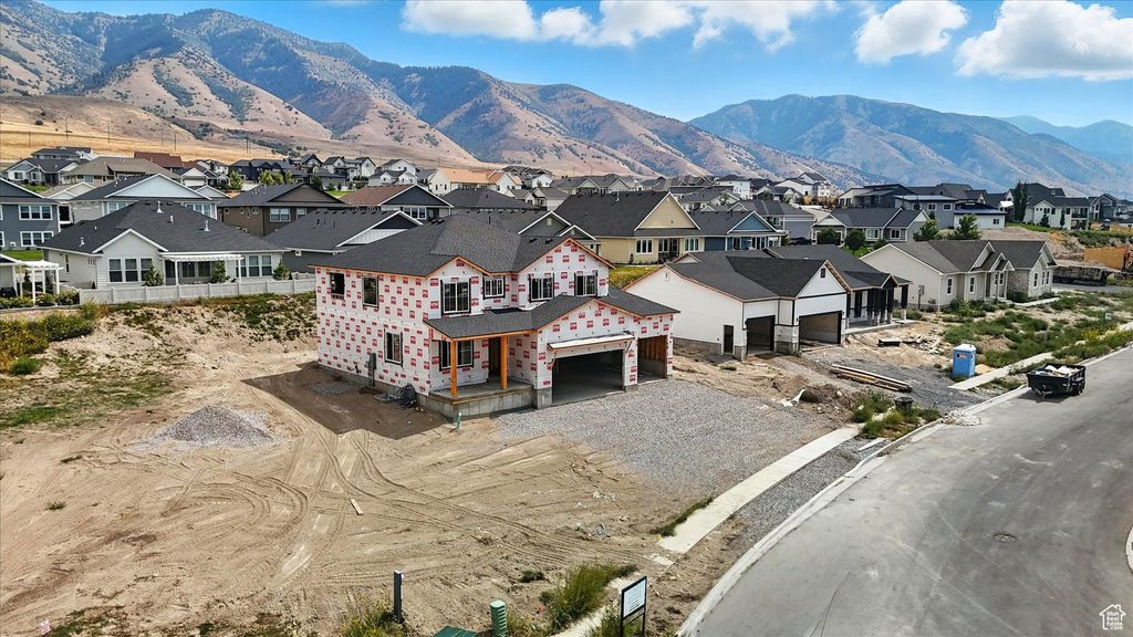 Photo of 128 N 900 E, Hyde Park, UT 84318 (MLS # 2108092)